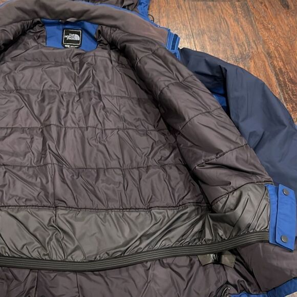 VTG The North face HYVENT men’s size L jacket blue in GUC wash and wear - Picture 8 of 14
